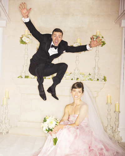 Vợ chồng Jessica Biel bán ảnh cưới 6,3 tỉ đồng