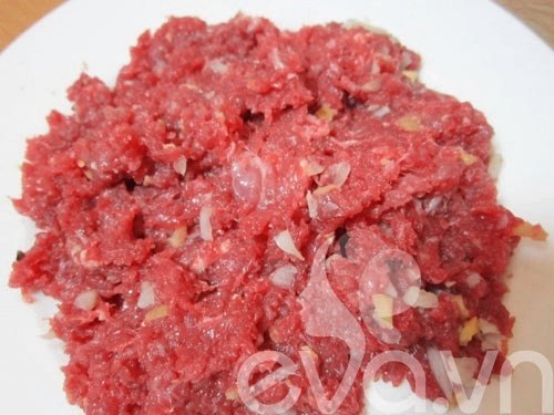 Canh cải bó xôi nấu thịt bò