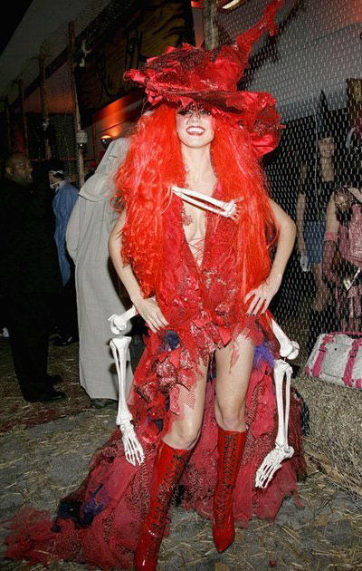 Heidi Klum kinh dị trong mùa Halloween