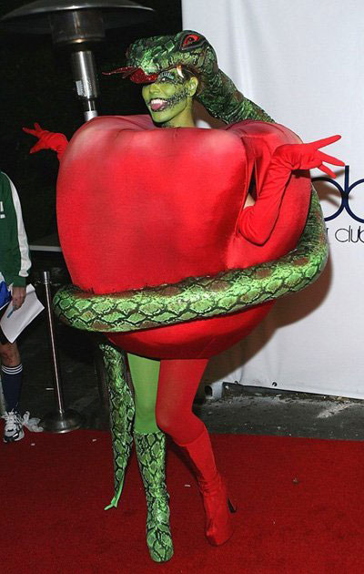 Heidi Klum kinh dị trong mùa Halloween