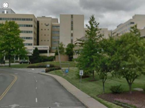 Bác sĩ đỡ đẻ kéo đứt đầu trẻ sơ sinh