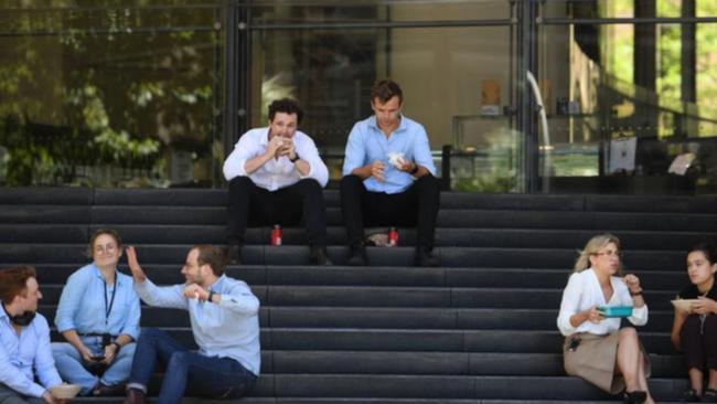 Chương trình Tin tức thứ Năm, 23/12/2021