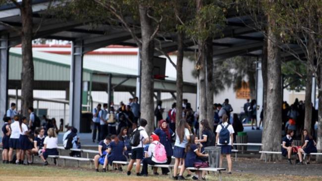 Chương trình Tin tức thứ Sáu, 29/04/2022